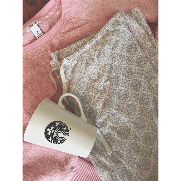 Macy's Other - 🌷 $3/10 • Cozy Pajama Pants